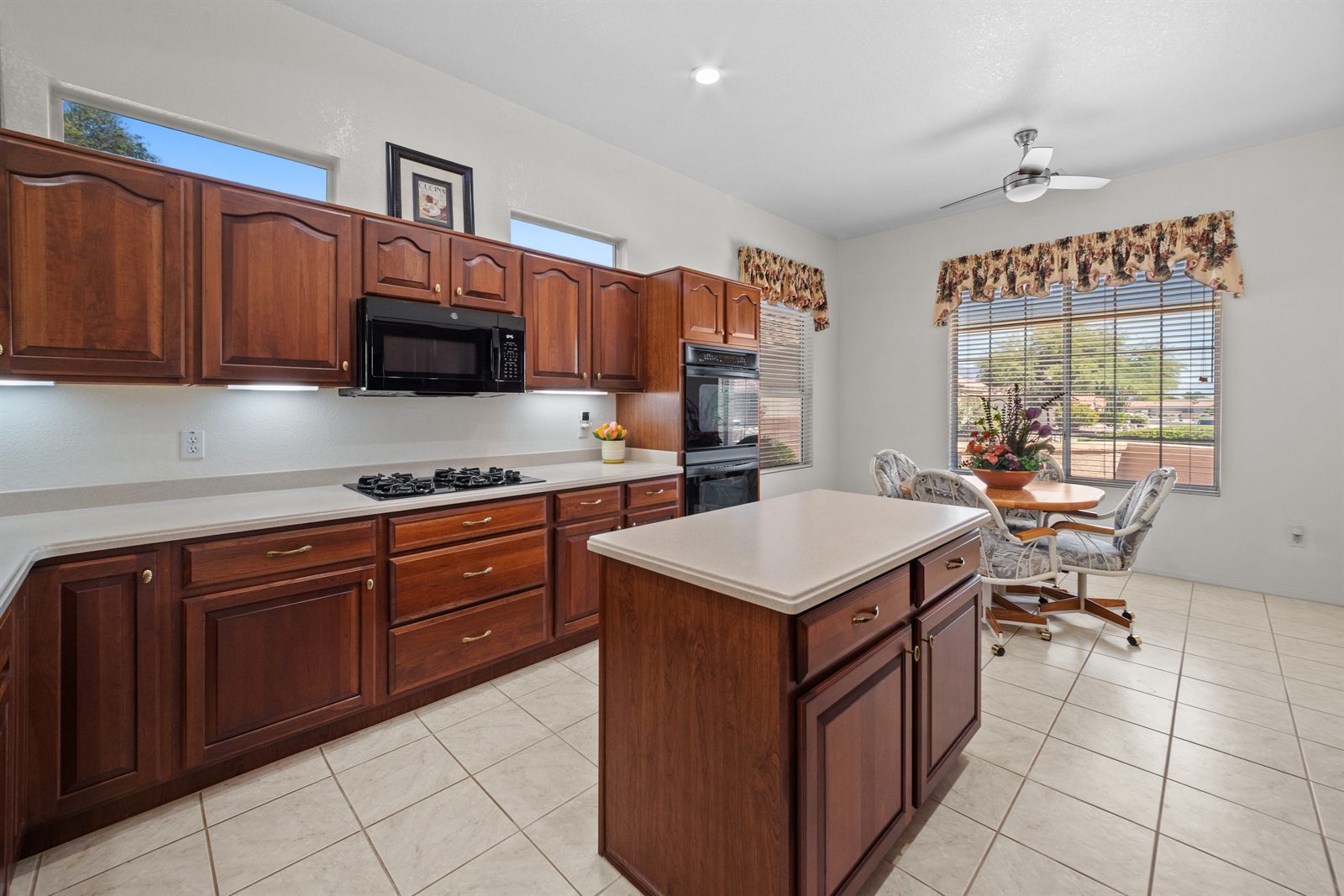 Professional real estate photography example, bright kitchen